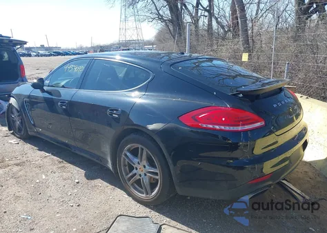 2014 Porsche Panamera 4 z USA, uszkodzony, nr VIN WP0AA2A74EL007581